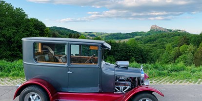 Hochzeitsauto-Vermietung - Farbe: Silber - Ford Model T Hot Rod