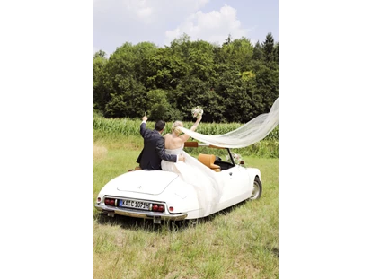Hochzeitsauto-Vermietung - Citroen DS Cabrio "Die Göttin"