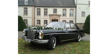 Hochzeitsauto-Vermietung - Einzugsgebiet: regional - Aschheim - Die Mercedes Limousine von 1966, die erste S-Klasse. - K & K Oldtimer-Vermietung für Hochzeitsautos und Oldtimerbusse in Freiburg