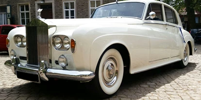Hochzeitsauto-Vermietung - Farbe: Weiß - PLZ 20459 (Deutschland) - Rolls Royce Silver Cloud III