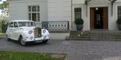 Hochzeitsauto-Vermietung - Art des Fahrzeugs: Oldtimer - PLZ 20251 (Deutschland) - Rolls Royce weiss