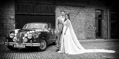 Hochzeitsauto-Vermietung - Art des Fahrzeugs: Oldtimer - Bruchhausen - Jaguar MK 2 - Hochzeitsfahrten Bonn