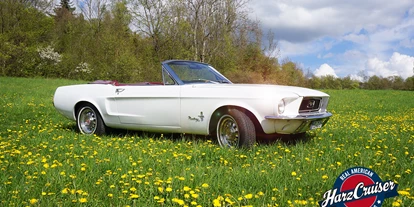 Hochzeitsauto-Vermietung - Farbe: Weiß - Schleifreisen - 1967er Mustang Cabrio