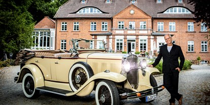 Hochzeitsauto-Vermietung - Farbe: Beige - Berlin - Chevrolet de Luxe Cabrio 1931
