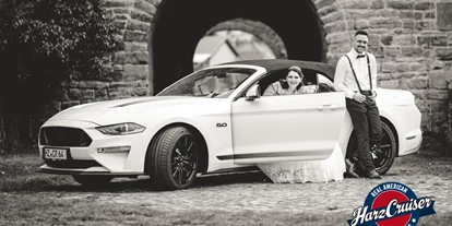 Hochzeitsauto-Vermietung - Chauffeur: Chauffeur buchbar - Schleifreisen - Mustang GT Cabrio