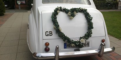 Hochzeitsauto-Vermietung - Tiere erlaubt - PLZ 25499 (Deutschland) - Rolls Royce Phantom 1958,  weiss