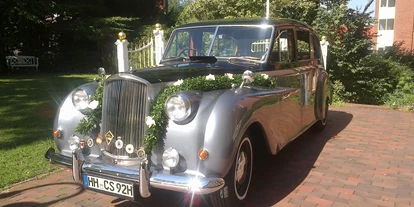 Hochzeitsauto-Vermietung - Chauffeur: nur mit Chauffeur - PLZ 22391 (Deutschland) - Bentley 1959, silber-schwarz