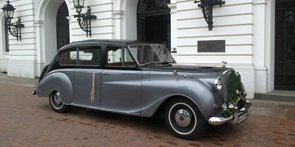 Hochzeitsauto-Vermietung - Art des Fahrzeugs: Oldtimer - Lüneburger Heide - Bentley 1959, silber-schwarz