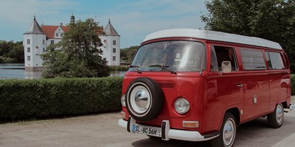 Hochzeitsauto-Vermietung - Farbe: Rot - Tastrup - VW Bulli T2a