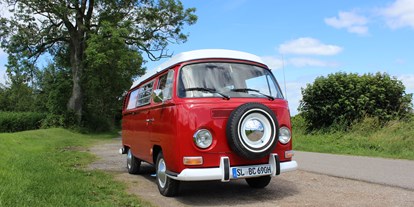 Hochzeitsauto-Vermietung - Farbe: Rot - Schleswig-Holstein - VW Bulli T2a