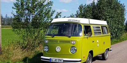 Hochzeitsauto-Vermietung - Farbe: Grün - Ausacker - VW Bulli T2b