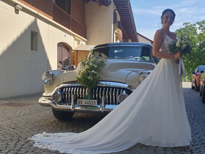 Hochzeitsauto-Vermietung - Farbe: Schwarz - PLZ 4410 (Schweiz) - Buick Super Eight