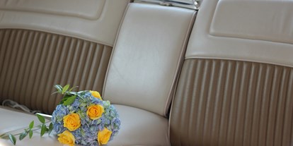 Hochzeitsauto-Vermietung - Einzugsgebiet: international - Bäderdreieck - DREAMLINER Ford Thunderbird 1966