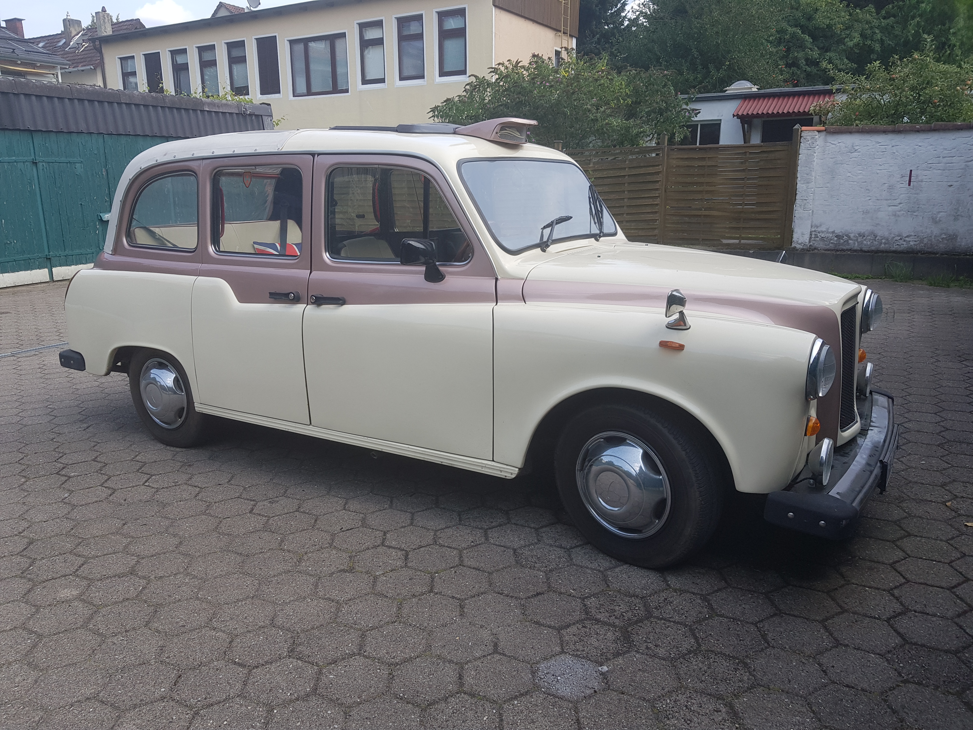 Hochzeitsauto-Vermietung - PLZ 22417 (Deutschland) - Londontaxen 