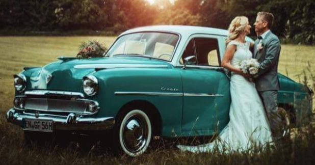 Hochzeitsauto-Vermietung - Nordrhein-Westfalen - Für den schönen Tag im Leben sind wir sehr gerne bereit ihre Wünsche wahr werden zu lassen ❤️ - Vauxhall Cresta E  von 1955 Oldtimer-hochzeitsfahrten-nrw.de
