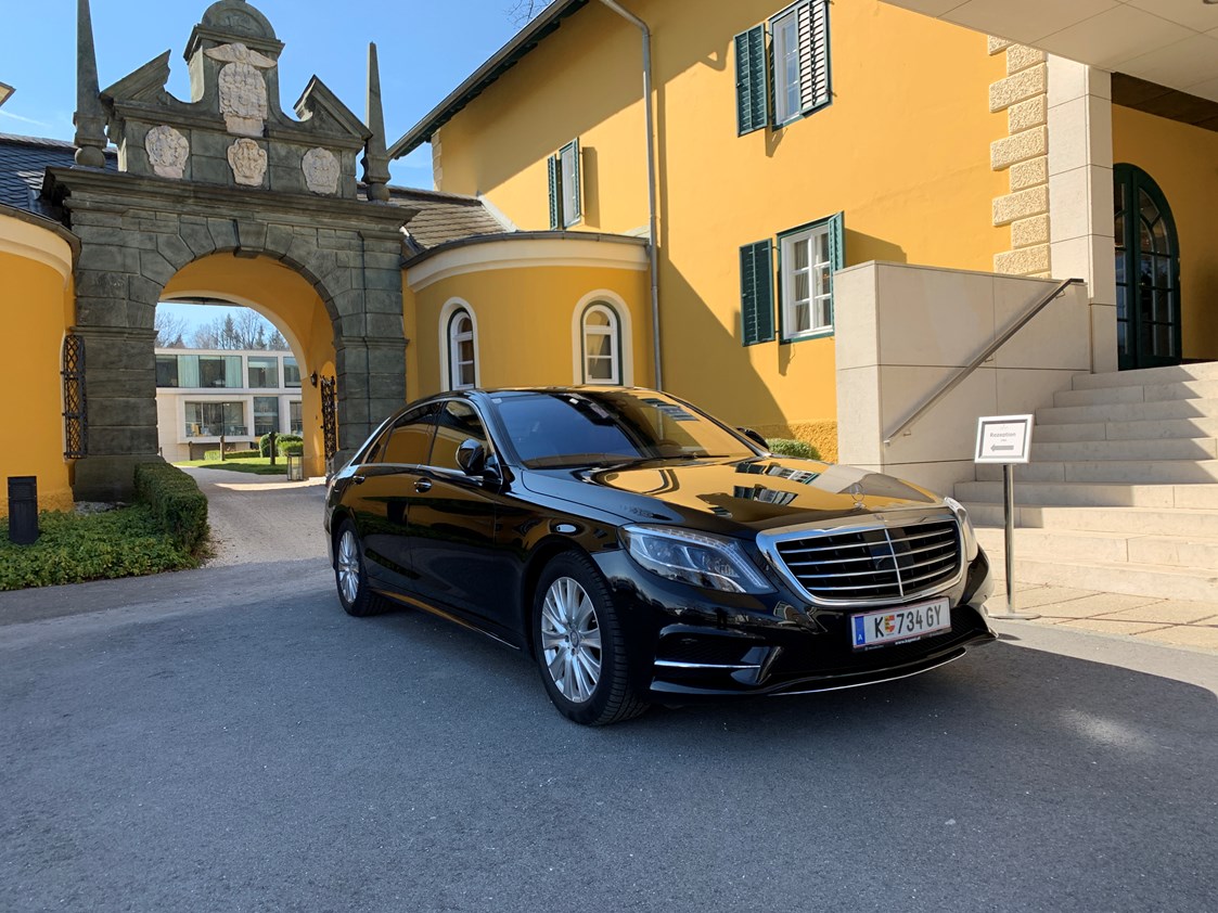 Hochzeitsauto: Mercedes S-Klasse lang mit Chauffeur in Klagenfurt, Velden, Maria Wörth, Pörtschach. - Mercedes S-Class Long von Carinthia Transfers & Limousine Service 