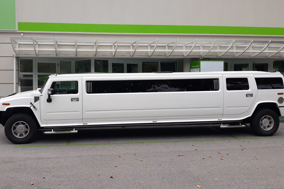 Hochzeitsauto: HUMMER Limousine von Magic Limousines