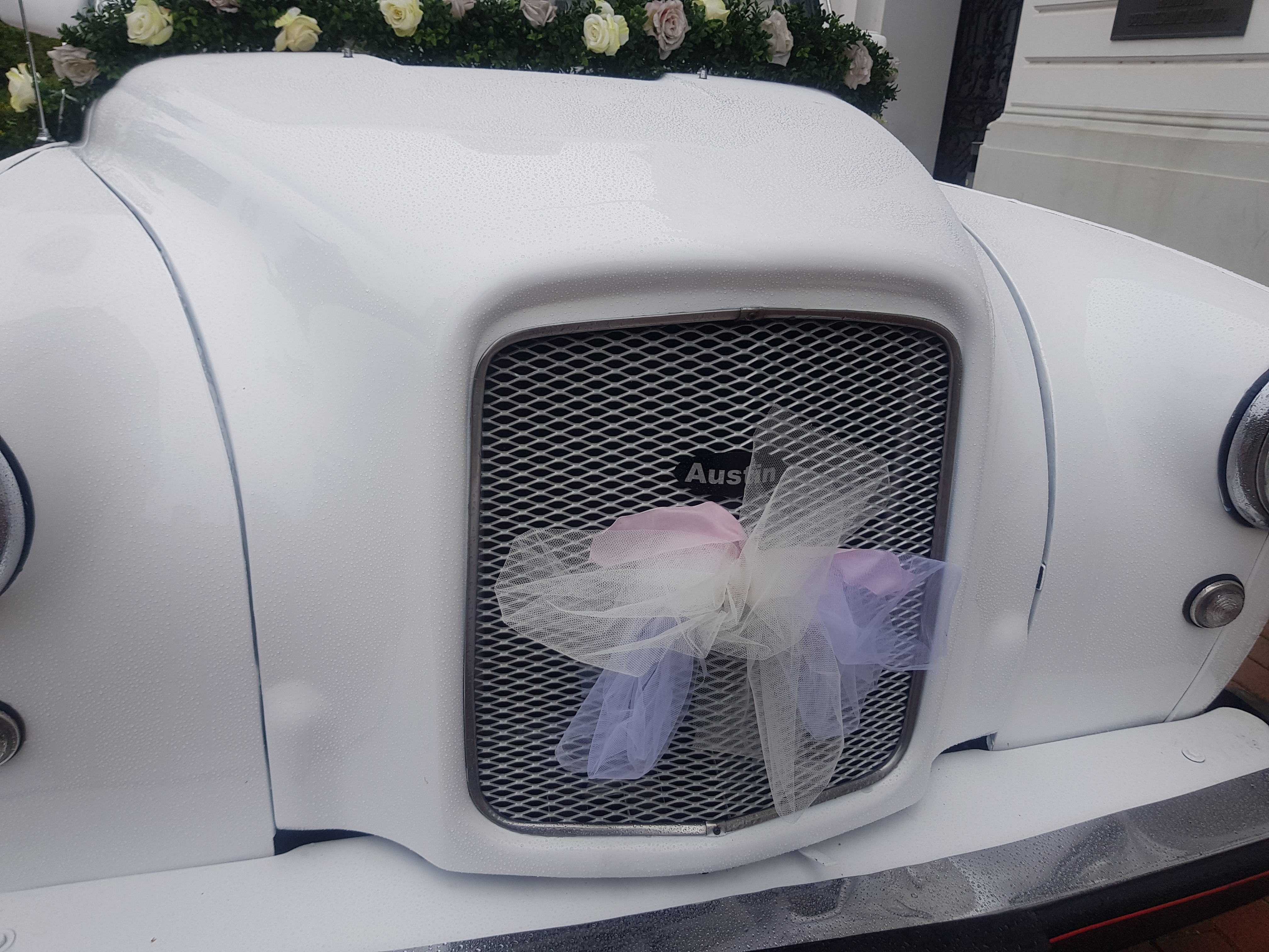 Hochzeitsauto: London Taxi in schneeweiss