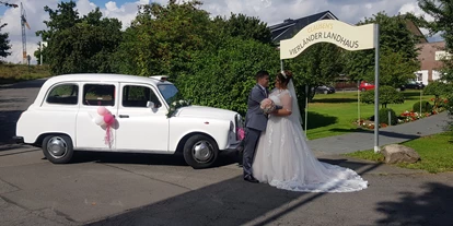 Hochzeitsauto-Vermietung - Versicherung: Teilkasko - Hamburg-Stadt (Hamburg, Freie und Hansestadt) - London Taxi in schneeweiss