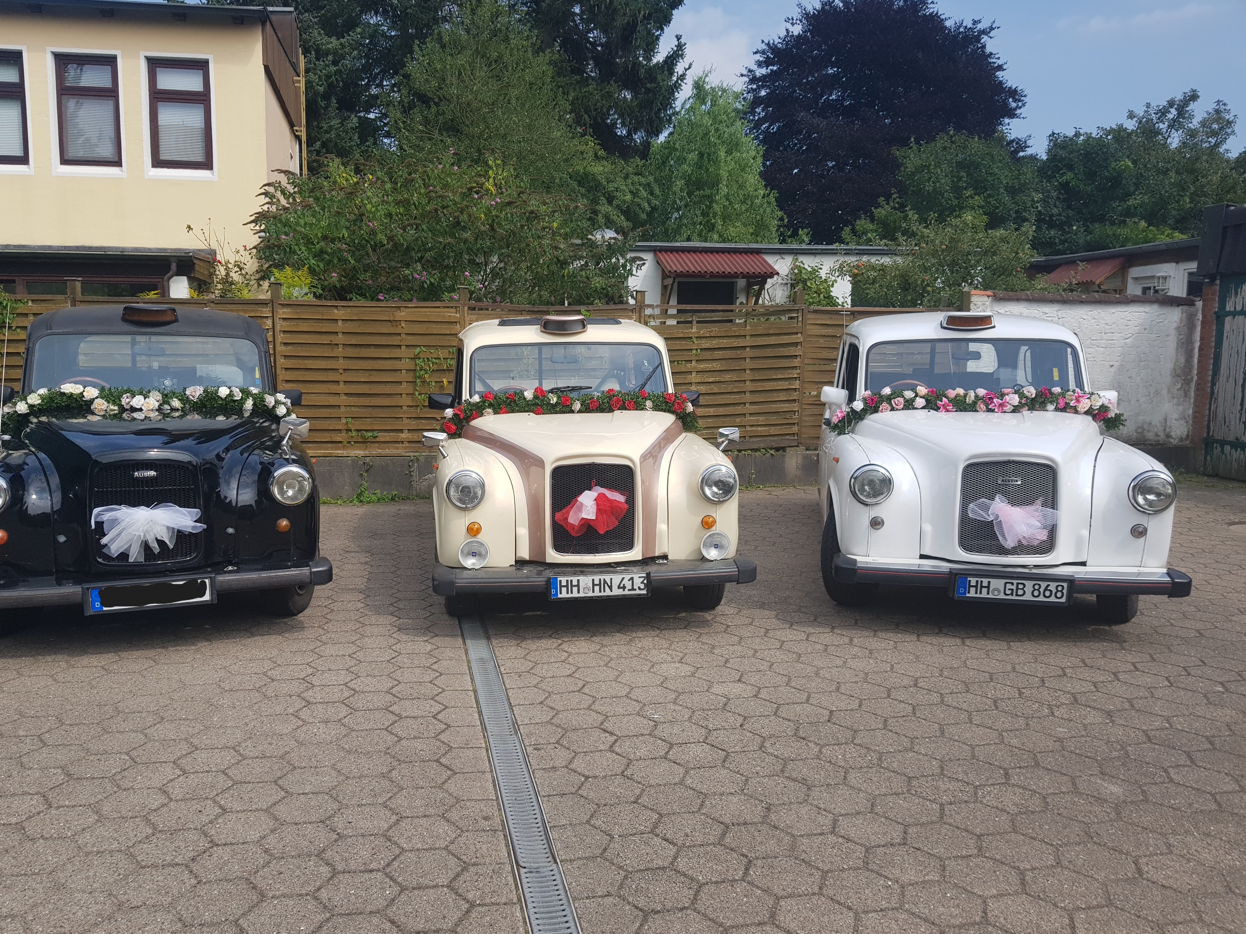 Hochzeitsauto: London Taxi in schneeweiss