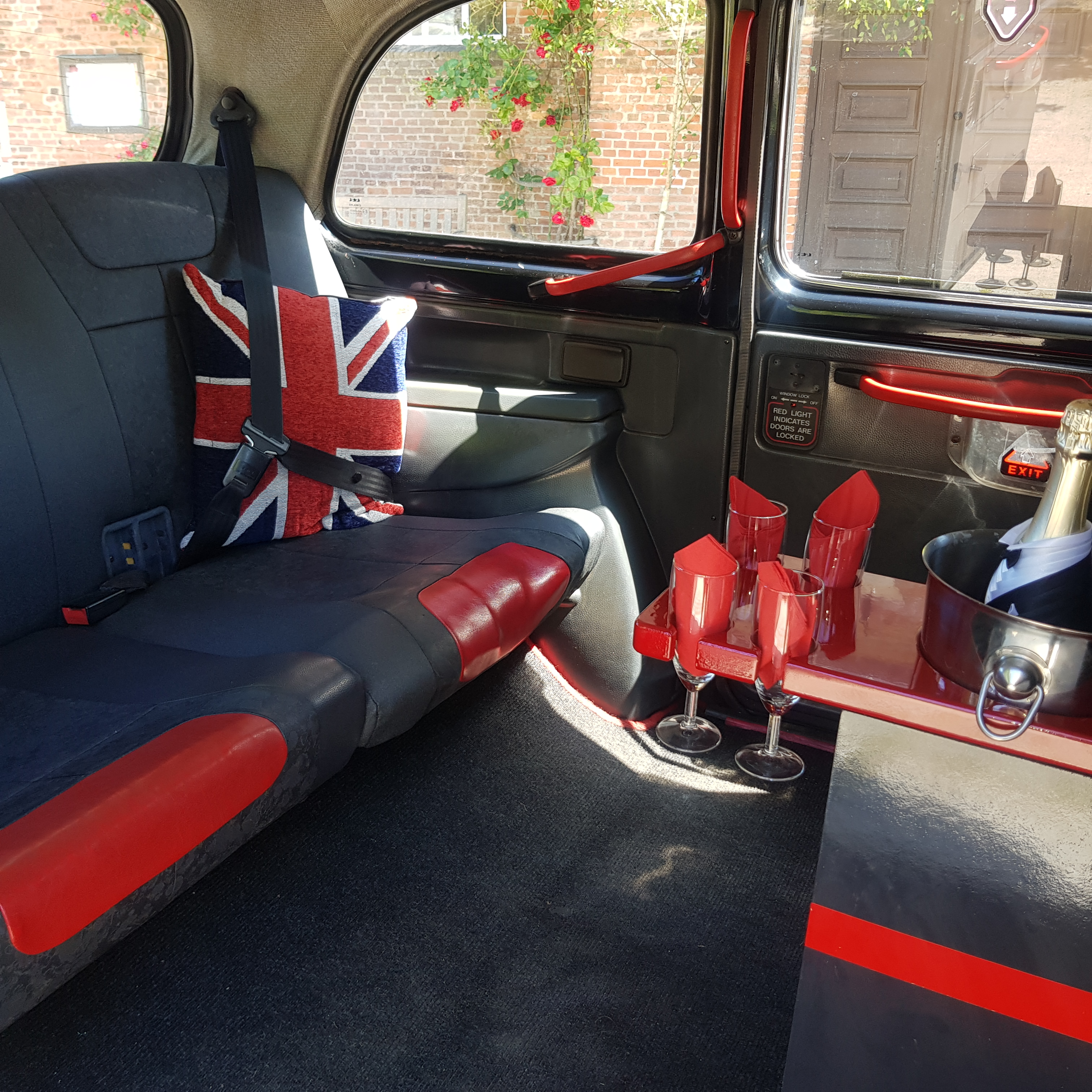 Hochzeitsauto-Vermietung - Marke: Austin - Niedersachsen - London Taxi, Oldtimer, schwarz