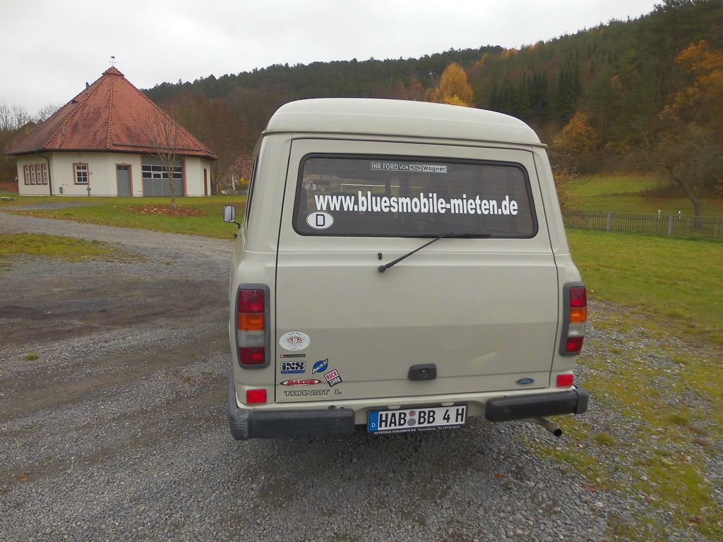 Hochzeitsauto: Ford Transit von bluesmobile4you - Ford Transit von bluesmobile4you