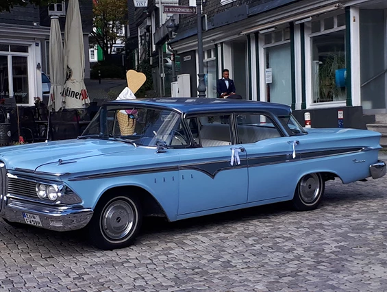 Hochzeitsauto: Hochzeitsauto / Classiccar