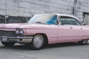 Hochzeitsauto: Pink Cadillac gesamt - Pink Cadillac von Dreamday with Dreamcar - Nürnberg