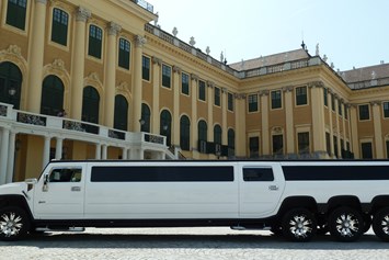 Hochzeitsauto: Hummer von AB VIP Limousine Vienna Mietwagen GmbH