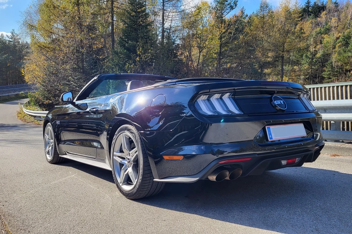 Hochzeitsauto: Ford Mustang GT5.0 Cabrio - Ford Mustang GT5.0 Cabrio von Autovermietung Ing. Alfred Schoenwetter