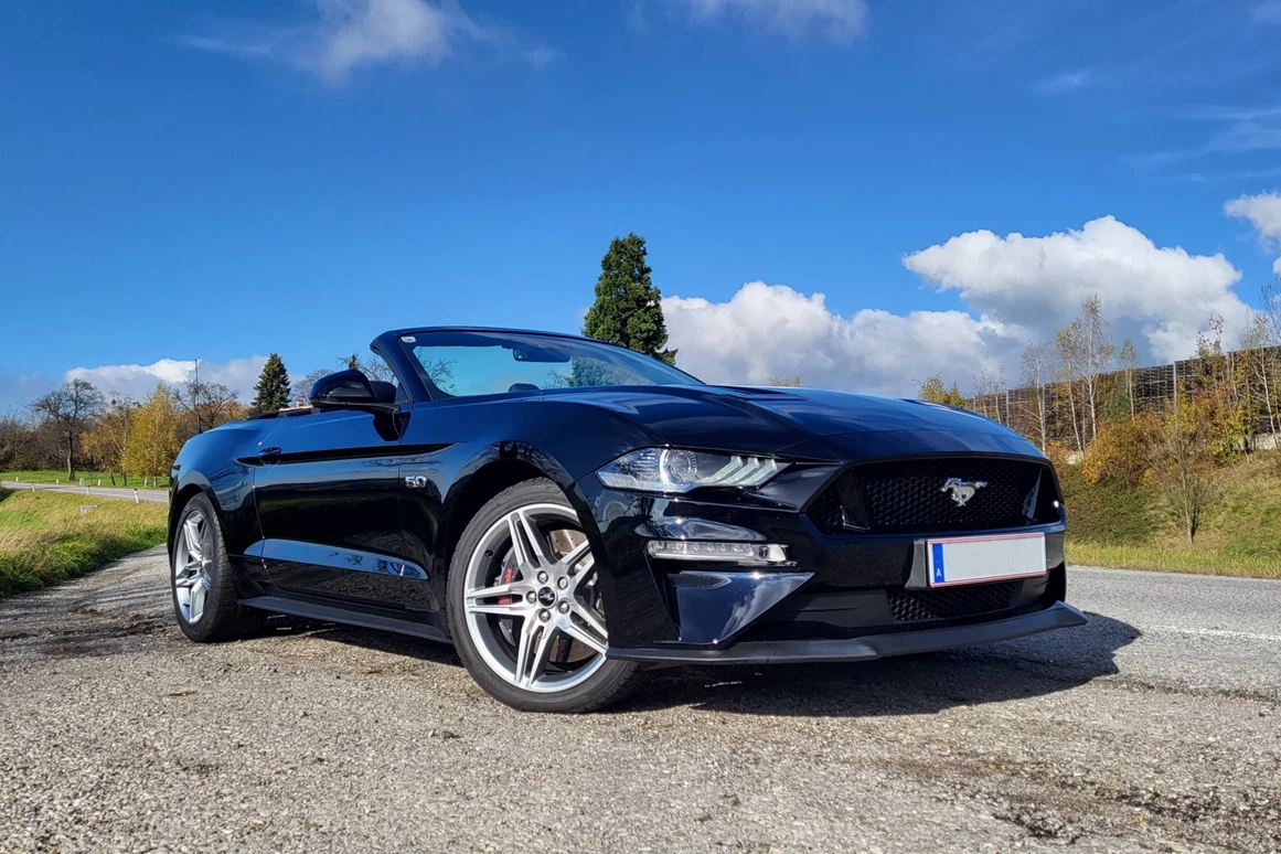 Hochzeitsauto: Ford Mustang GT5.0 Cabrio - Ford Mustang GT5.0 Cabrio von Autovermietung Ing. Alfred Schoenwetter