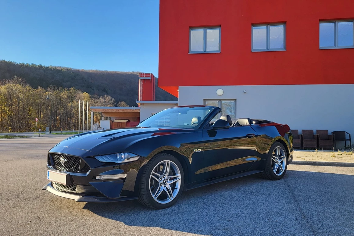 Hochzeitsauto: Ford Mustang GT5.0 Cabrio - Ford Mustang GT5.0 Cabrio von Autovermietung Ing. Alfred Schoenwetter