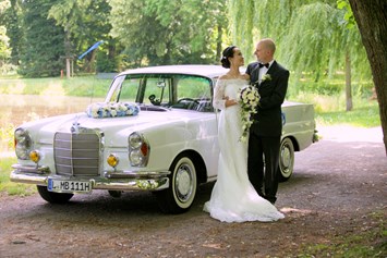 Hochzeitsauto: Mercedes Benz W111 von Leipzig-Oldtimer.de - Hochzeitsautos mit Chauffeur