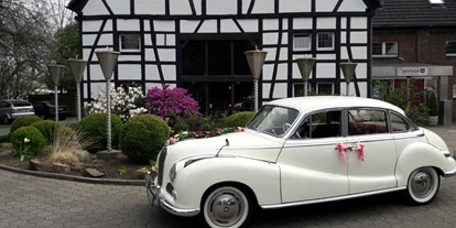 Hochzeitsauto-Vermietung - Farbe: Weiß - PLZ 58332 (Deutschland) - Oldtimer BMW von Hollywood Limousinen-Service