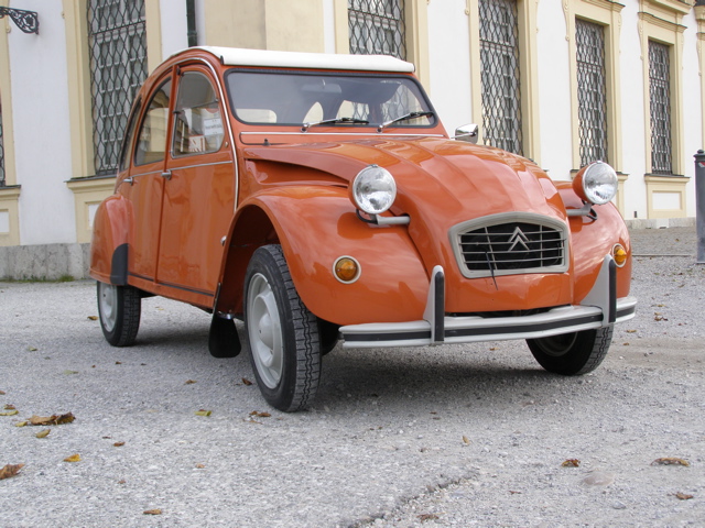 Hochzeitsauto: Citroen 2 CV6 von Classic Roadster München