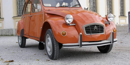 Hochzeitsauto-Vermietung - PLZ 80999 (Deutschland) - Citroen 2 CV6 von Classic Roadster München