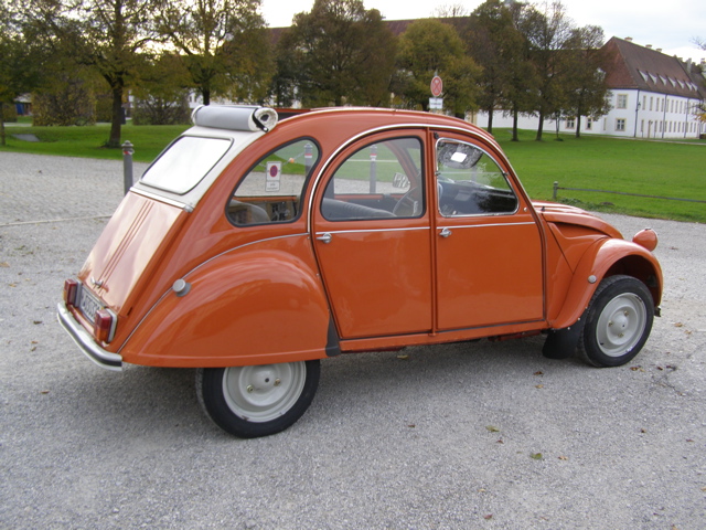 Hochzeitsauto: Citroen 2 CV6 von Classic Roadster München