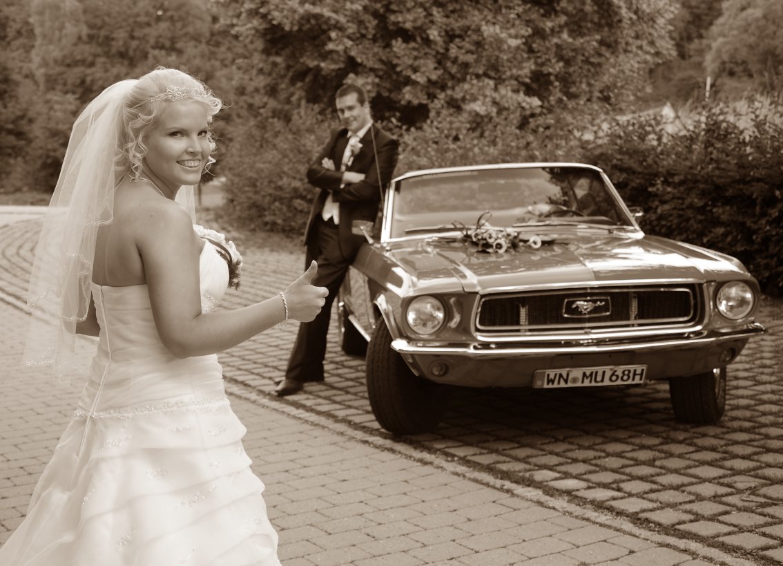 Hochzeitsauto-Vermietung - Einzugsgebiet: regional - Thüringen Nord - yellowhummer Ford Mustang Oldtimer