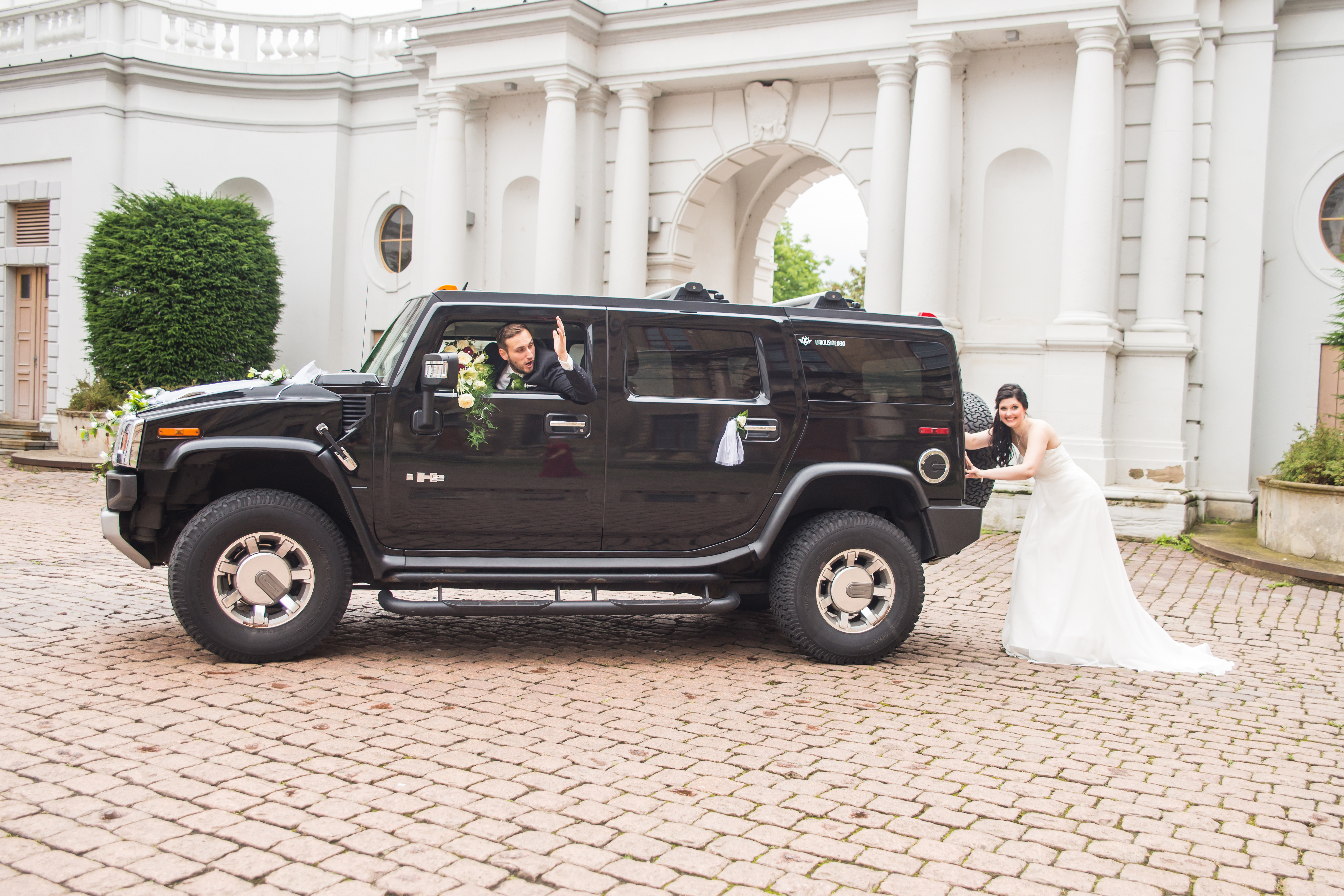 Hochzeitsauto-Vermietung - PLZ 10245 (Deutschland) - yellowhummer Hummer H2