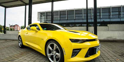 Hochzeitsauto-Vermietung - PLZ 10245 (Deutschland) - yellowhummer Camaro SS