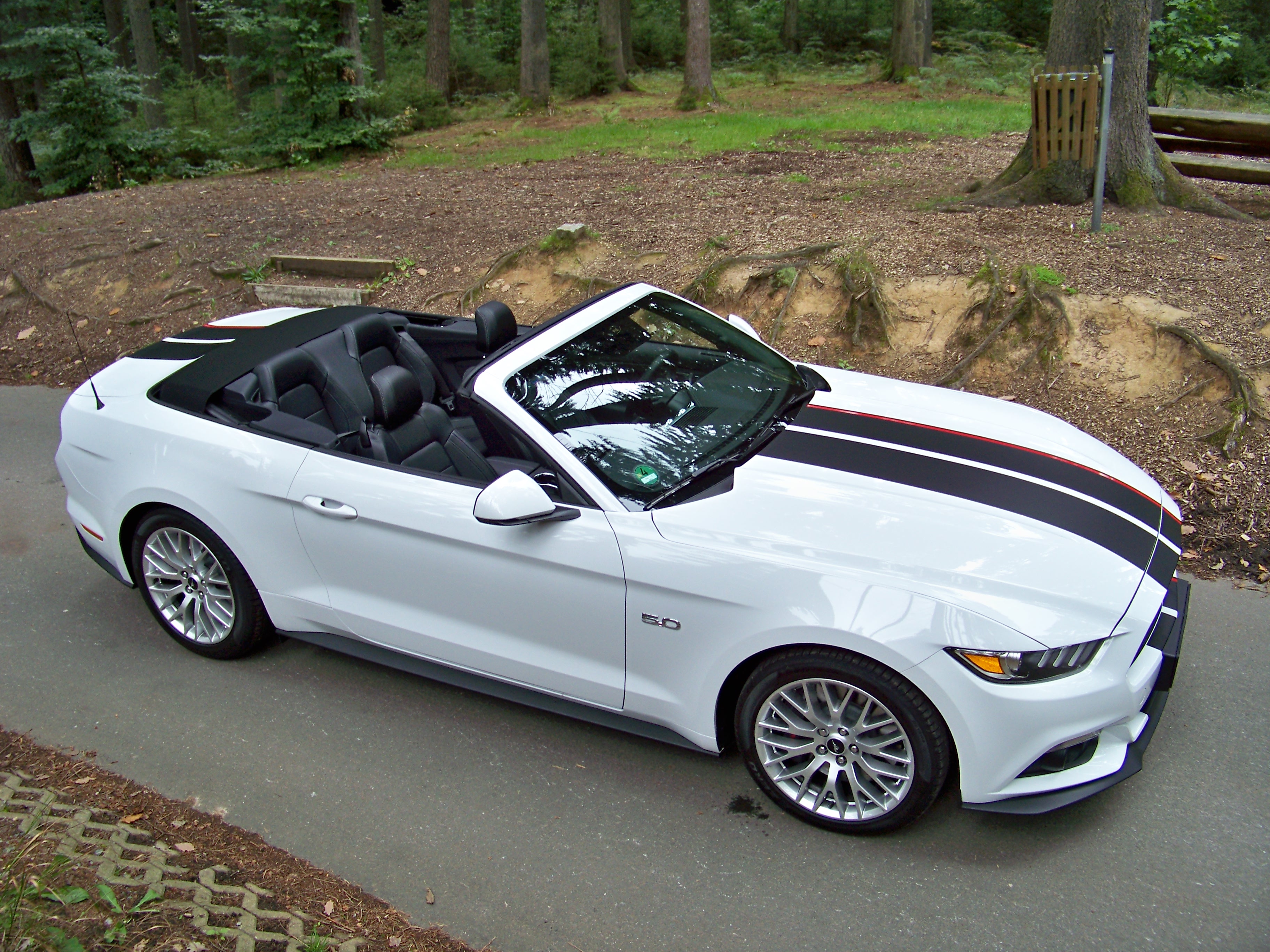 Hochzeitsauto-Vermietung - Art des Fahrzeugs: US-Car - Stein bei Nürnberg - yellowhummer Ford Mustang GT 