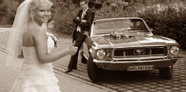 Hochzeitsauto-Vermietung - Art des Fahrzeugs: US-Car - Berlin - yellowhummer Ford Mustang Oldtimer