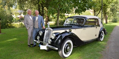 Hochzeitsauto-Vermietung - Marke: andere Marken - Riley mit Gästen - Riley RMD Carbio