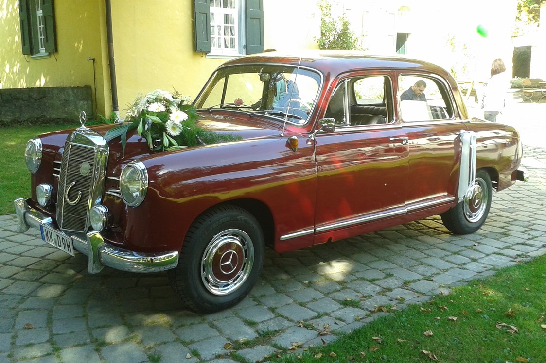 Hochzeitsauto: Mercedes Ponton 180D Baujahr 1957 für Hochzeiten zum selber fahren. - Mercedes Ponton 180D - Der Oldtimerfahrer