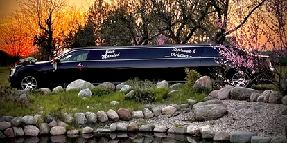 Hochzeitsauto-Vermietung - PLZ 10245 (Deutschland) - schwarze CHRYSLER 300 c Stretchlimousine