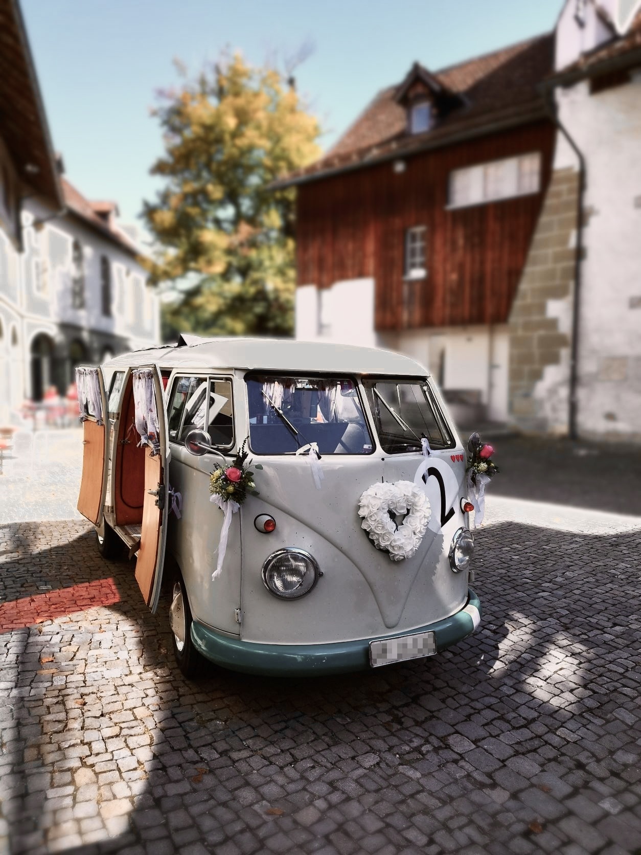 Hochzeitsauto: VW T1 in Altstadt - VW-Busse T1 & T2, Photobus, Hochzeitsauto (vwbusbern.ch)