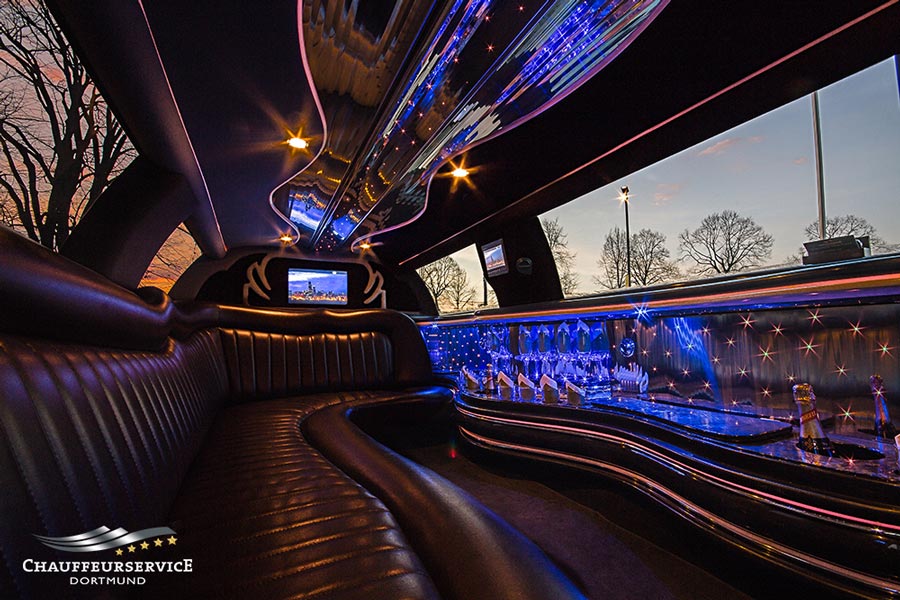 Hochzeitsauto-Vermietung - Einzugsgebiet: national - Halver - Stretchlimousine Lincoln Towncar  Innenraum - Strechtlimousine Lincoln Towncar 2007