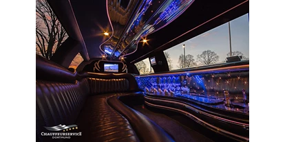 Hochzeitsauto-Vermietung - Chauffeur: nur mit Chauffeur - Gelsenkirchen - Stretchlimousine Lincoln Towncar  Innenraum - Strechtlimousine Lincoln Towncar 2007
