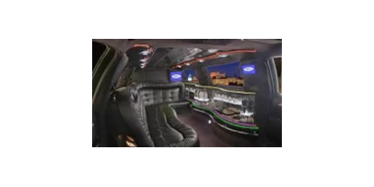 Hochzeitsauto-Vermietung - Versicherung: Vollkasko - Eugendorf - Innenansicht weisse Limousine - Lincoln Town Car von Amadeus Limousines