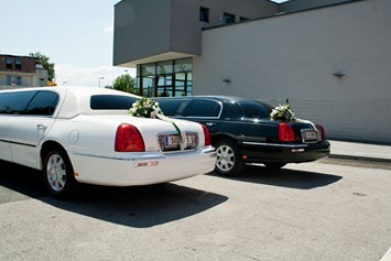 Hochzeitsauto: Amadeus Limousines - Ihre Hochzeitslimousinen! - Lincoln Town Car von Amadeus Limousines